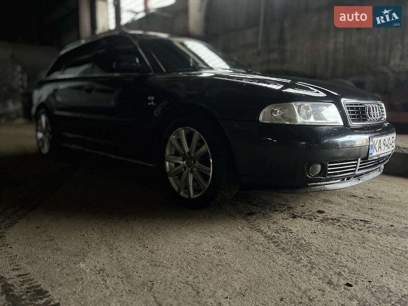 Универсал Audi A4 2000 в Черновцах