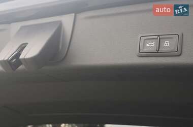 Универсал Audi A4 2018 в 