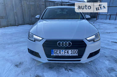 Універсал Audi A4 2017 в 