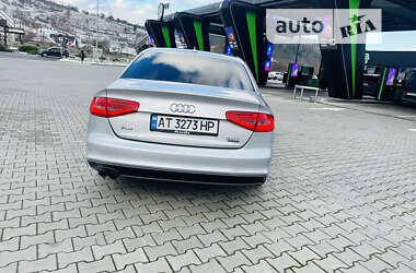 Седан Audi A4 2015 в Яремче