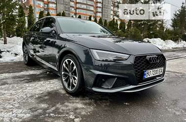 Седан Audi A4 2018 в 
