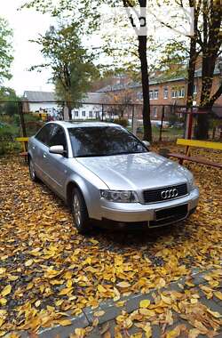 Седан Audi A4 2001 в 