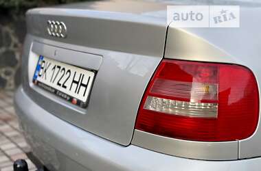 Седан Audi A4 1999 в 
