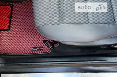 Седан Audi A4 1999 в 