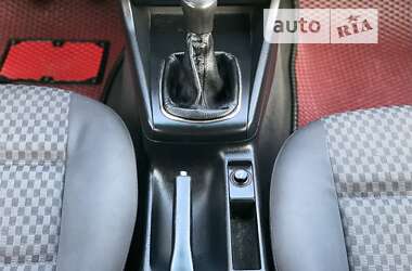 Седан Audi A4 1999 в 