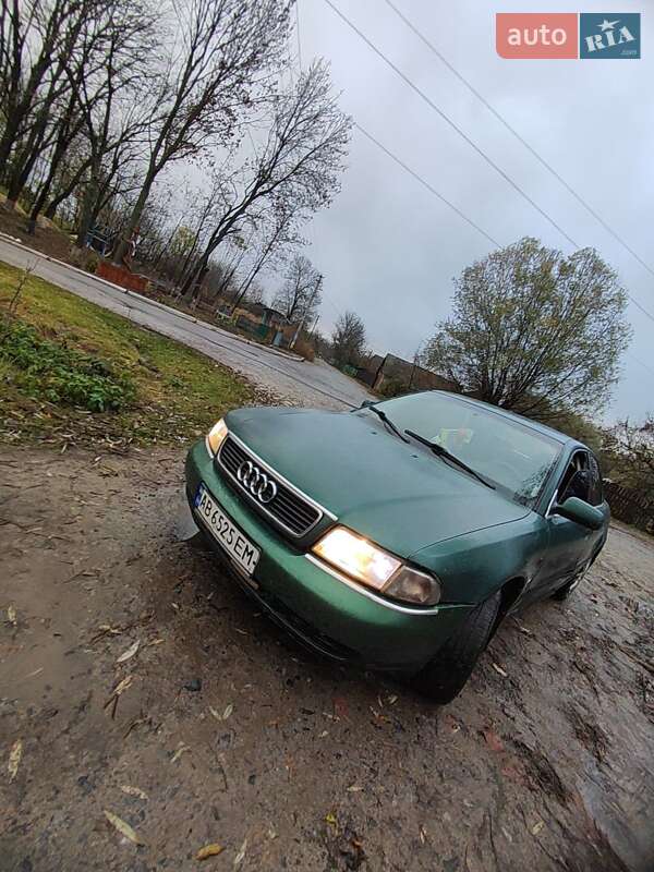 Седан Audi A4 1997 в Виннице