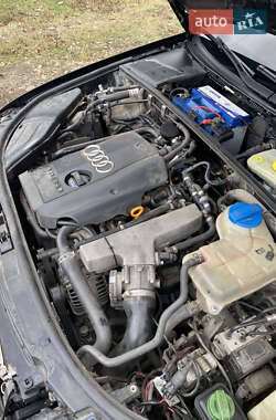 Седан Audi A4 2004 в Копычинце