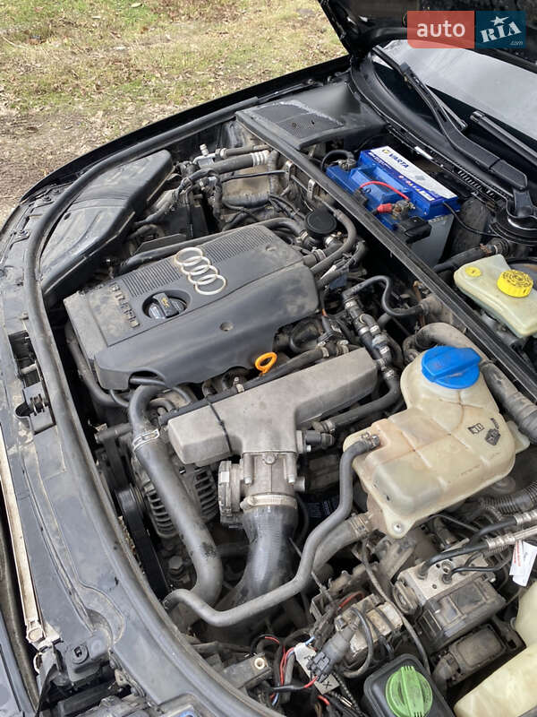 Седан Audi A4 2004 в Копычинце