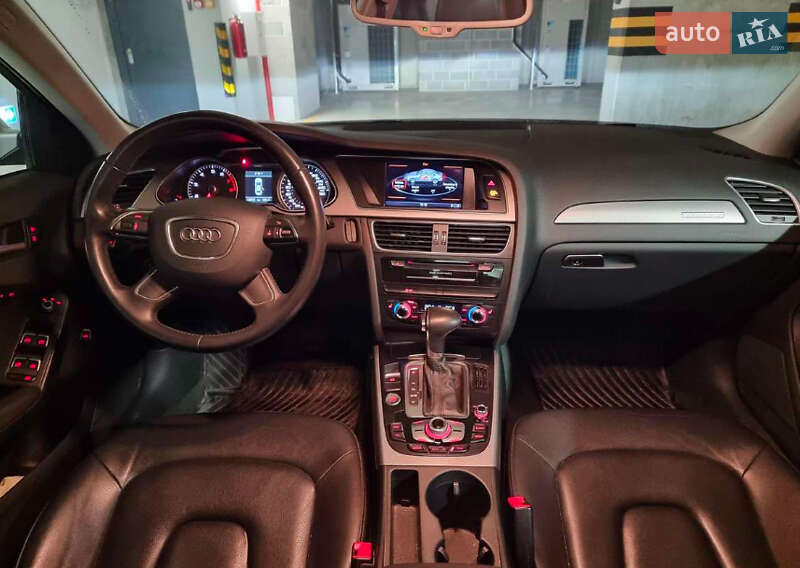 Седан Audi A4 2014 в Золочеве