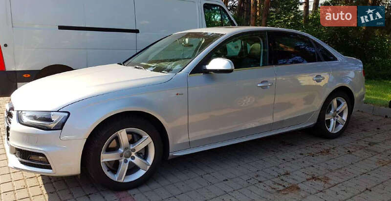 Седан Audi A4 2014 в Золочеве