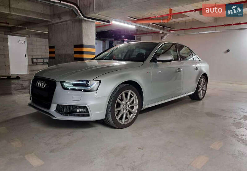 Седан Audi A4 2014 в Золочеве