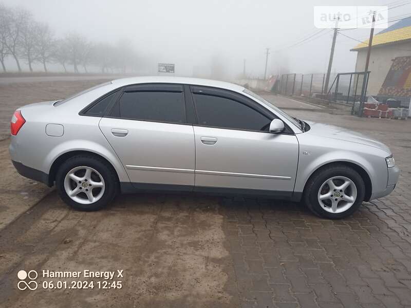 Седан Audi A4 2001 в Крижополі