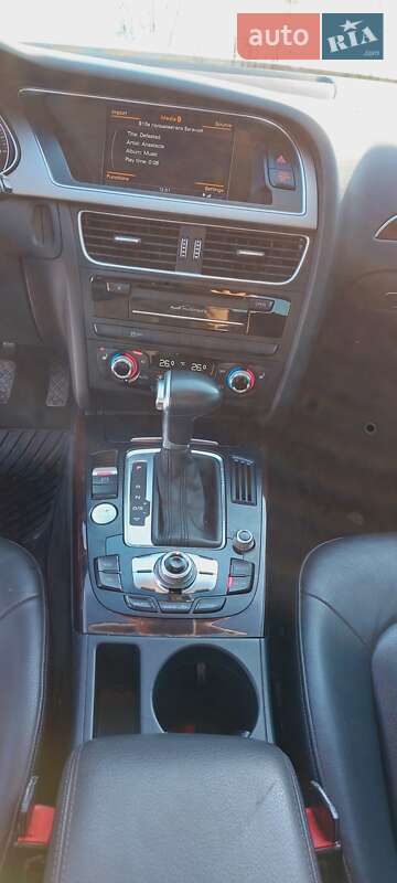 Седан Audi A4 2013 в Южноукраинске