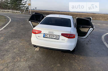 Седан Audi A4 2013 в Городке