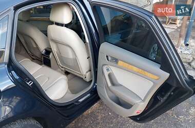 Седан Audi A4 2010 в Львове