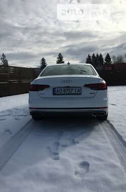 Седан Audi A4 2019 в Тячеве