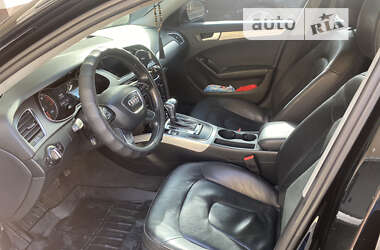 Седан Audi A4 2012 в Днепре