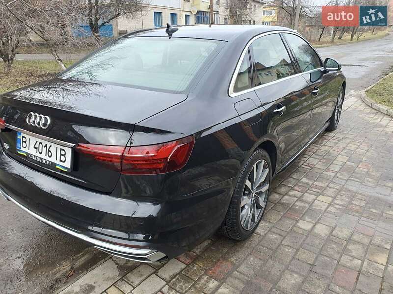Седан Audi A4 2020 в Полтаве