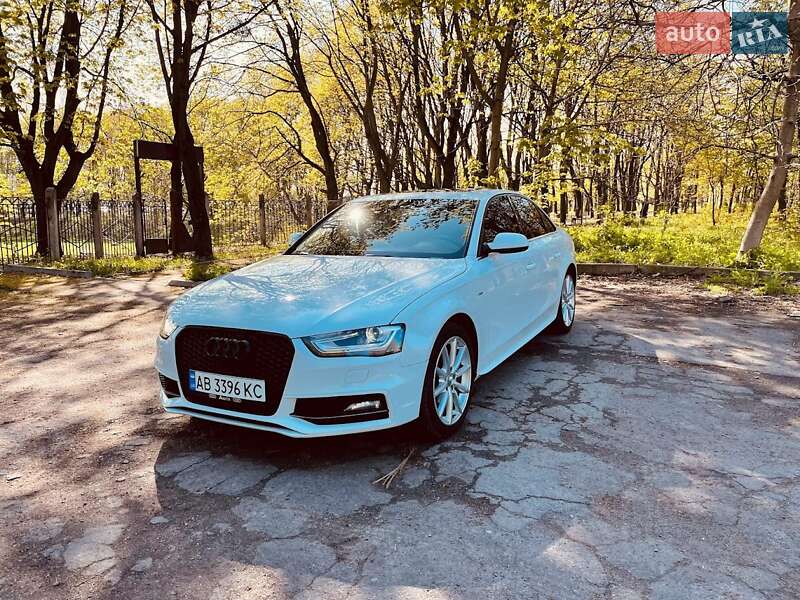 Седан Audi A4 2015 в Виннице