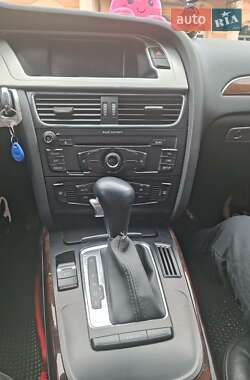 Седан Audi A4 2010 в 
