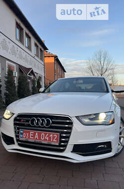 Седан Audi A4 2014 в Стрые