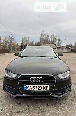 Седан Audi A4 2014 в Днепре