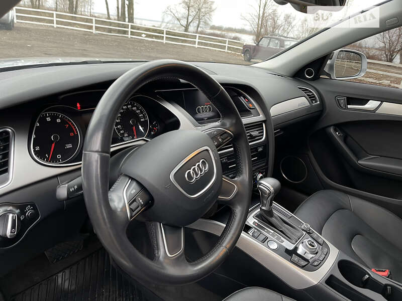 Седан Audi A4 2014 в Черкассах