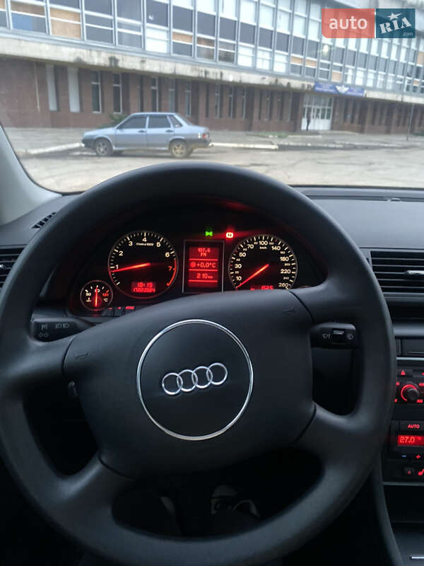 Седан Audi A4 2004 в Кропивницком