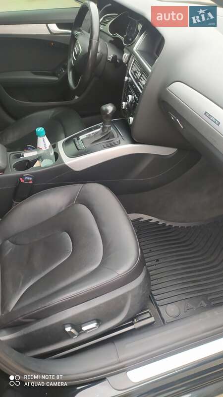 Седан Audi A4 2012 в Днепре