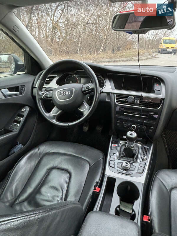 Универсал Audi A4 2014 в Звягеле