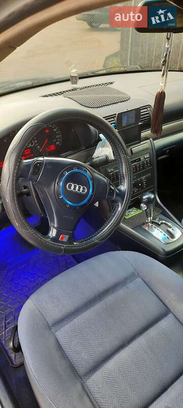 Універсал Audi A4 2001 в Києві