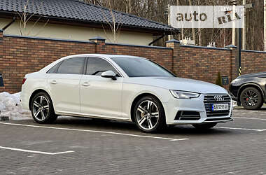 AUDI A4 2017