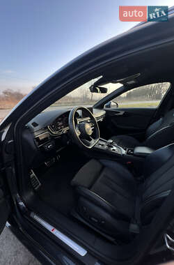 Универсал Audi A4 2017 в 
