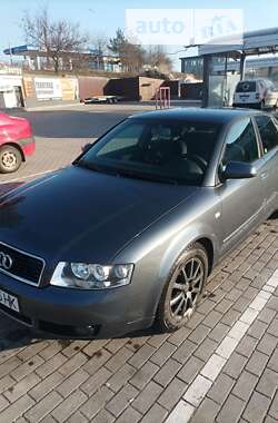 Седан Audi A4 2004 в Рівному