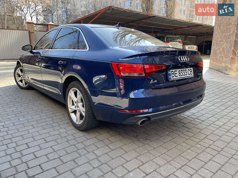 Седан Audi A4 2016 в Николаеве