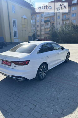 Седан Audi A4 2021 в Львове