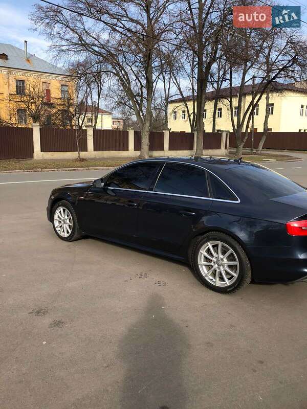 Седан Audi A4 2013 в Софиевской Борщаговке