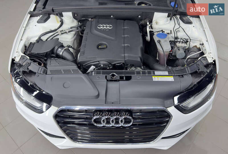 Седан Audi A4 2014 в Ивано-Франковске