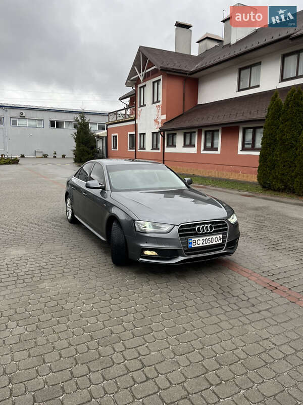 Седан Audi A4 2015 в Львове
