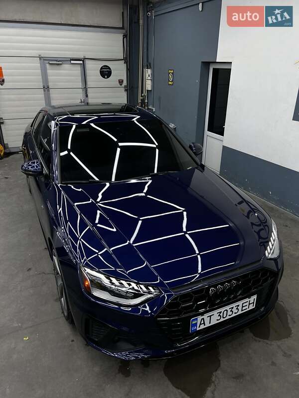Седан Audi A4 2021 в Ивано-Франковске