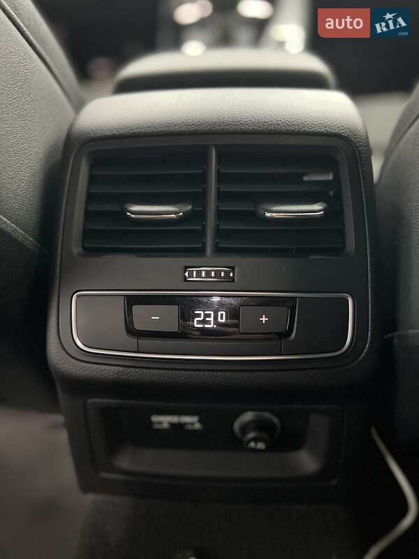 Седан Audi A4 2021 в Ивано-Франковске