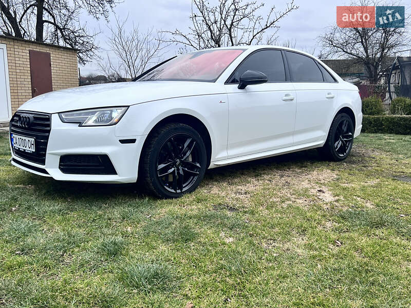 Седан Audi A4 2016 в Черкасах
