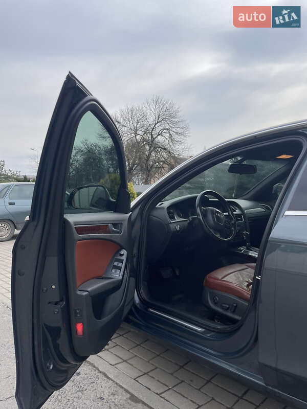 Седан Audi A4 2008 в Ужгороде