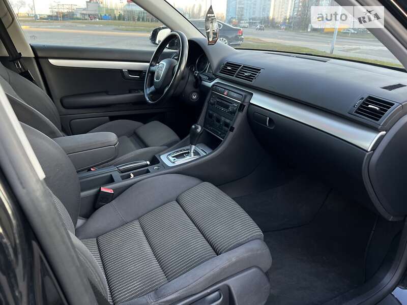 Седан Audi A4 2004 в Черкассах