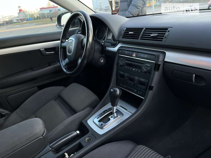 Седан Audi A4 2004 в Черкассах