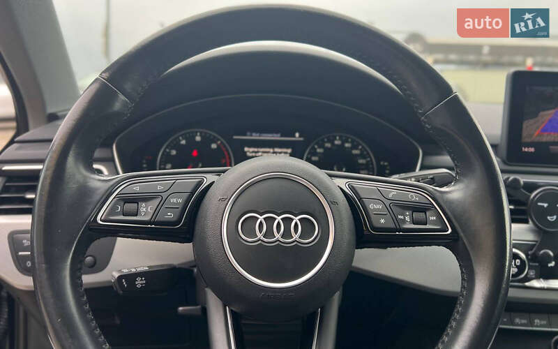 Седан Audi A4 2017 в Мукачево