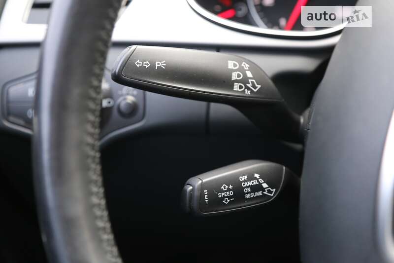 Седан Audi A4 2014 в Киеве