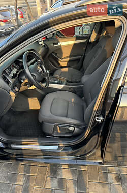 Универсал Audi A4 2013 в 