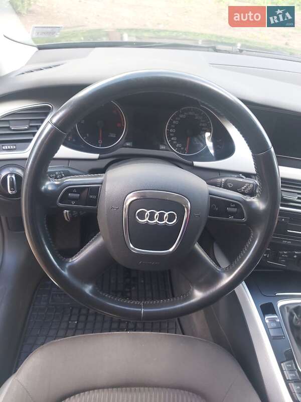 Универсал Audi A4 2010 в Черновцах