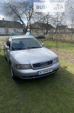 Универсал Audi A4 1998 в Шацке